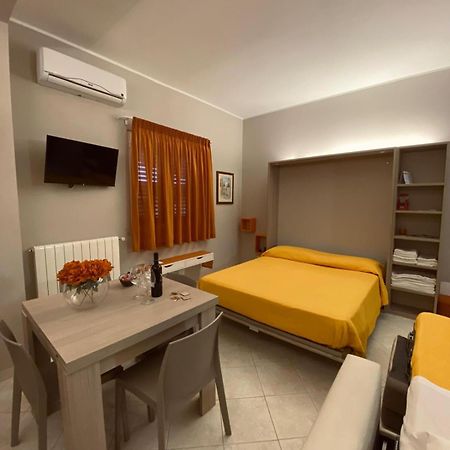 Casa Mya Appartement Monopoli Buitenkant foto